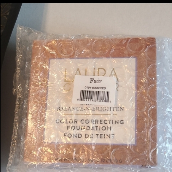 Laura Geller Kabuki Brush & Color Correcting Foundation Fair SOLD! - Picture 4 of 6